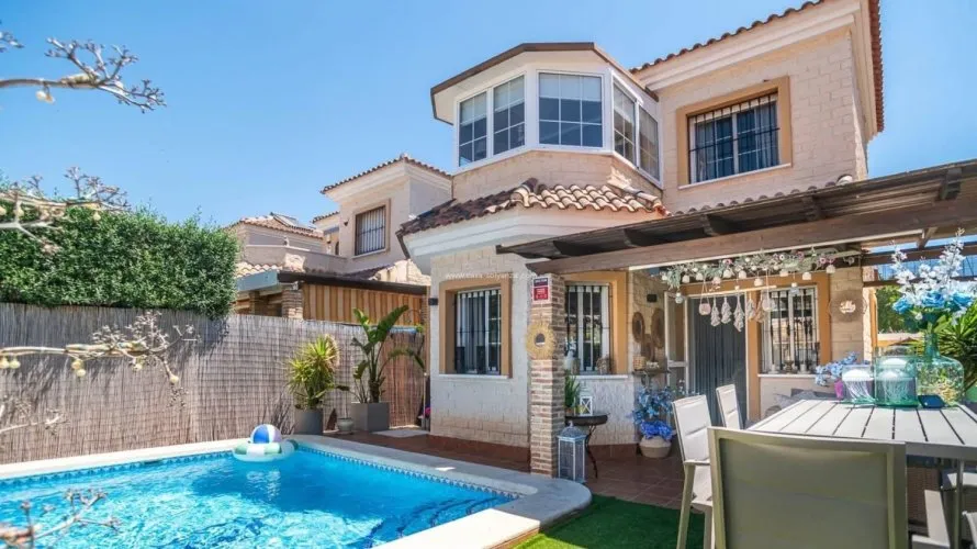 3 bedrooms villa for sale, Guardamar del Segura, Spain No. 3245 № 15