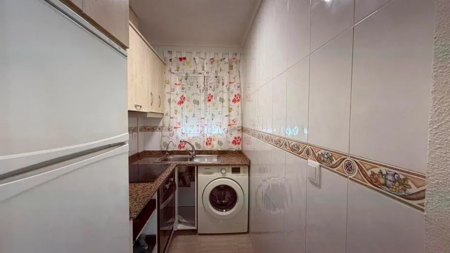 40m² apartment for sale, Torrevieja, Spain No. 3189