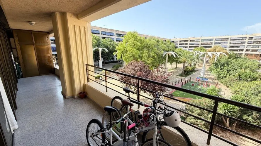 3 bedrooms apartment for sale, Guardamar del Segura, Spain No. 3135 № 2