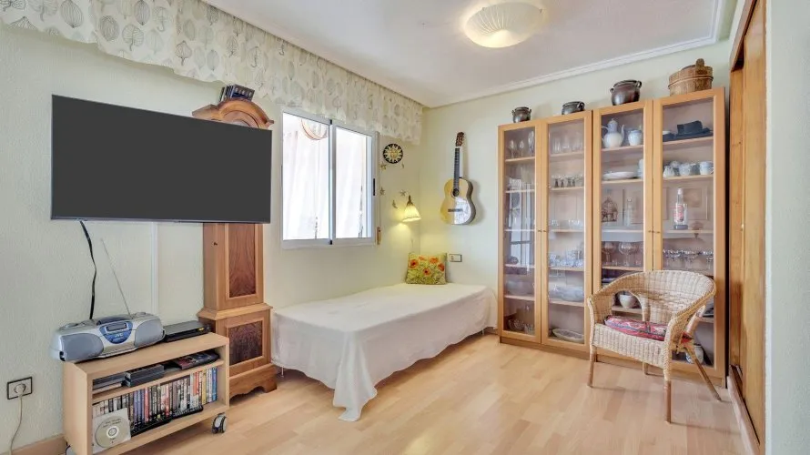 60m² apartment for sale, Torrevieja, Spain No. 3216 № 5