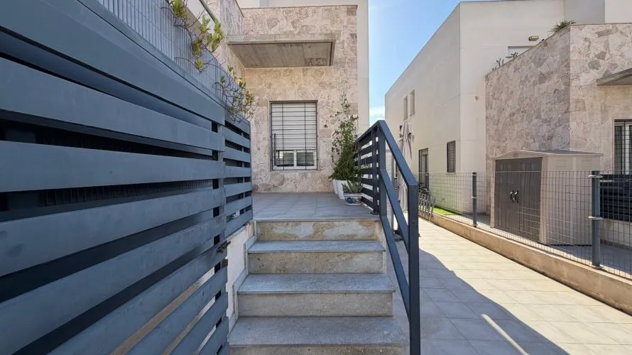 3 bedrooms house for sale, Torrevieja, Spain No. 3235 № 28