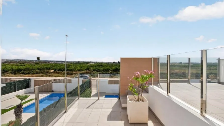 178m² villa for sale, Guardamar del Segura, Spain No. 3239