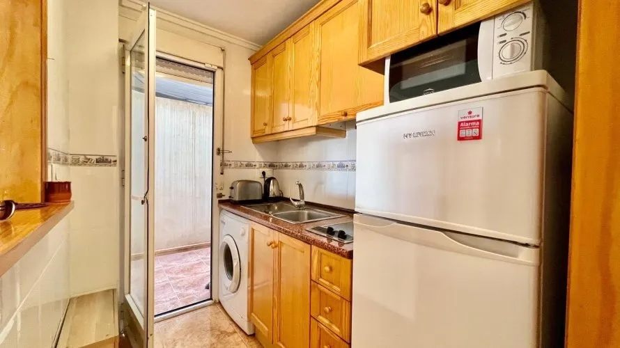 1 bedroom apartment for sale, Torrevieja, Spain No. 3210 № 1