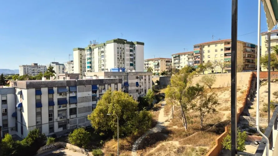 2 bedrooms penthouse for sale, Alicante, Spain No. 3276 № 3