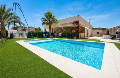 3 bedrooms apartment for sale, Torrevieja, Spain No. 3141