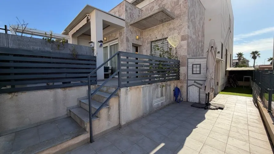 3 bedrooms house for sale, Torrevieja, Spain No. 3235 № 25
