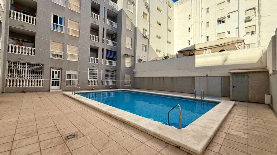 2 bedrooms apartment for sale, Torrevieja, Spain No. 3205 № 19