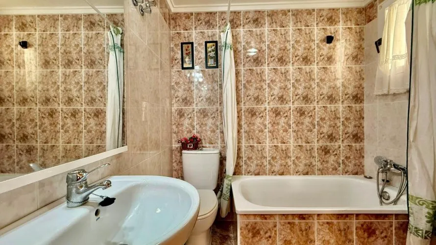 2 bedrooms apartment for sale, Torrevieja, Spain No. 3068 № 12