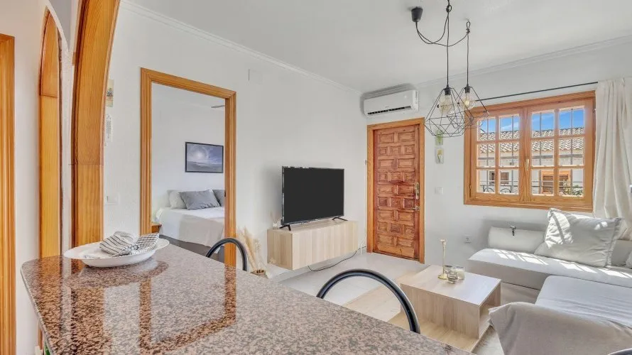 55m² apartment for sale, Torrevieja, Spain No. 3214 № 10
