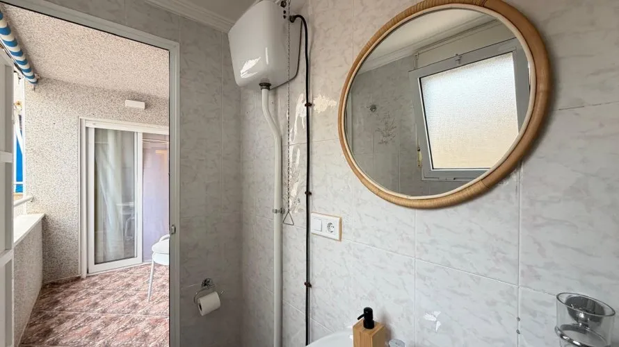 2 bedrooms apartment for sale, Torrevieja, Spain No. 3206 № 1